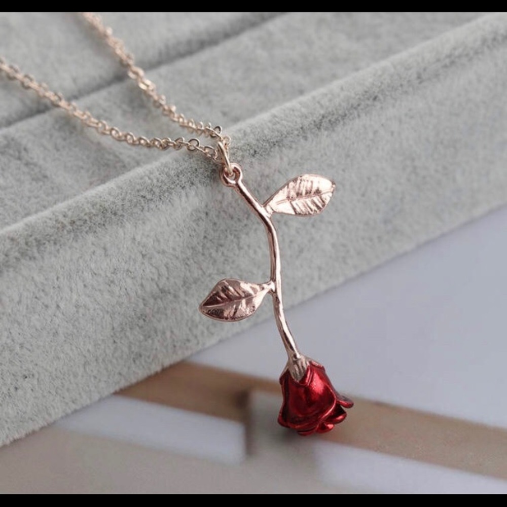 Rose gold rose pendant necklace